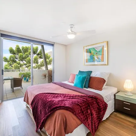 Trilogy Surfers Paradise Room photo